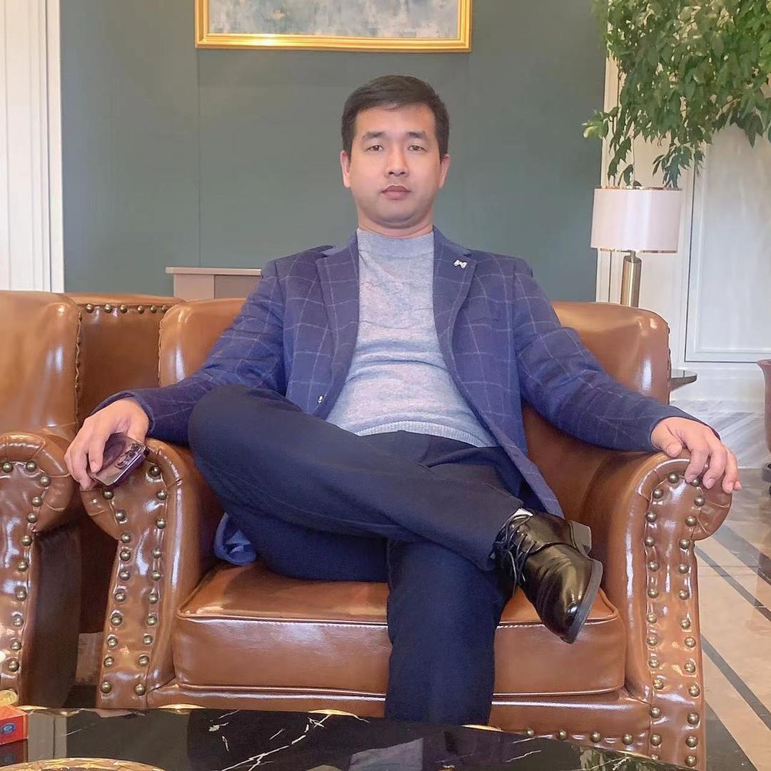 资金方−黄先生