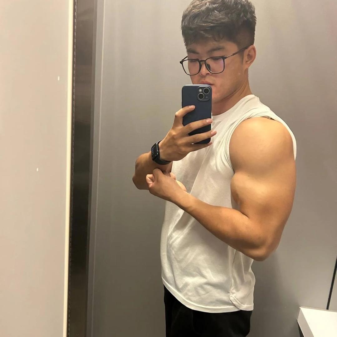 拿铁男孩