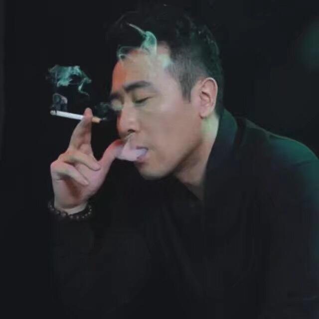 殇芯💞总难眄