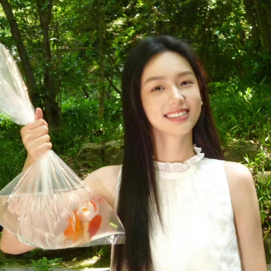 清纯女不高🍒