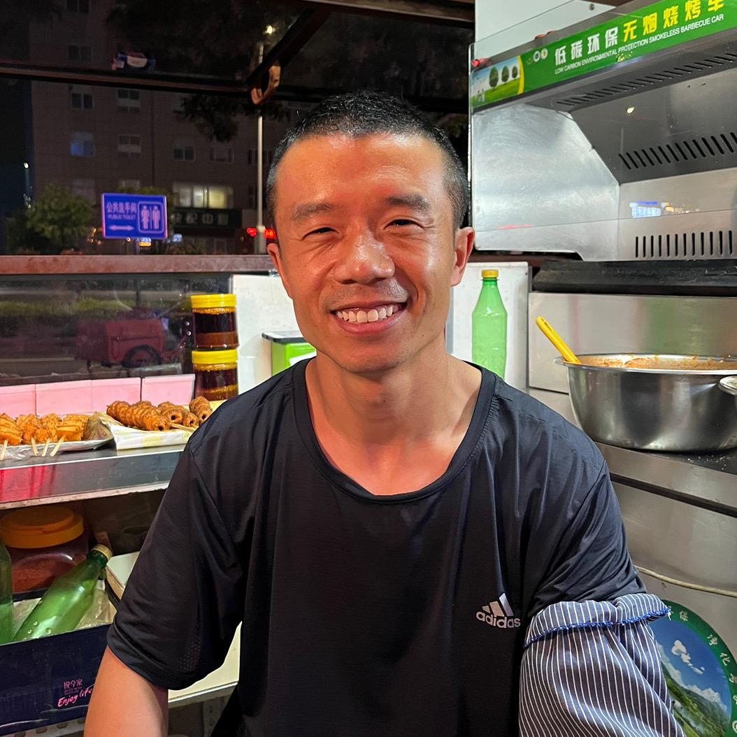 聊城市东昌府区张金朋香辣面筋馆