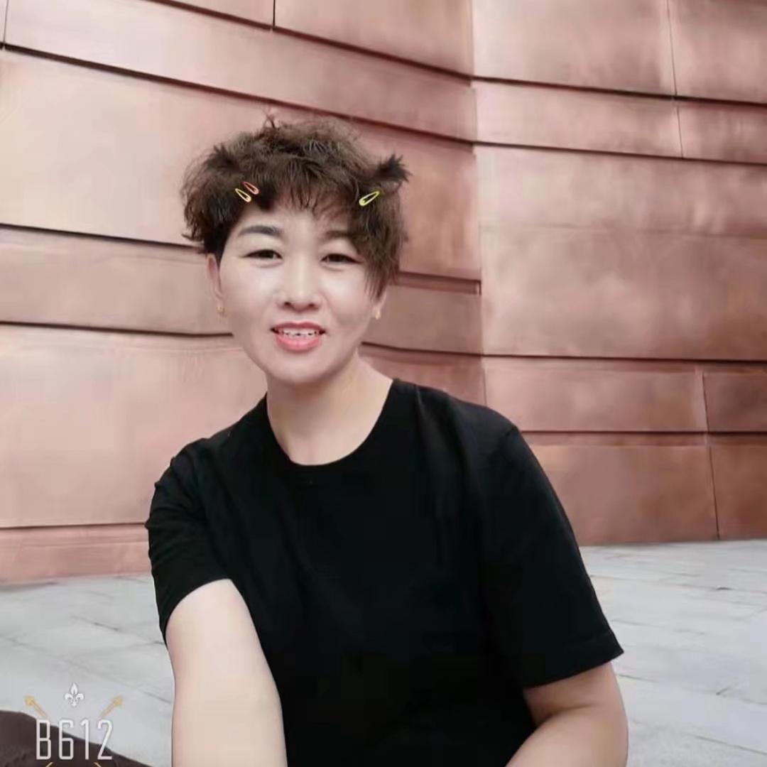 诗雨羽绒服饰