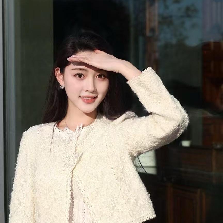 萝华绿女装尾货批发