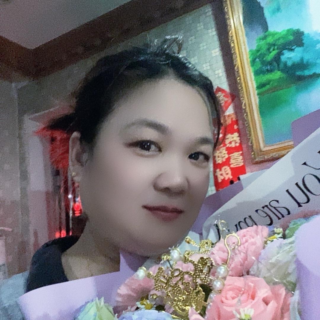 罗君