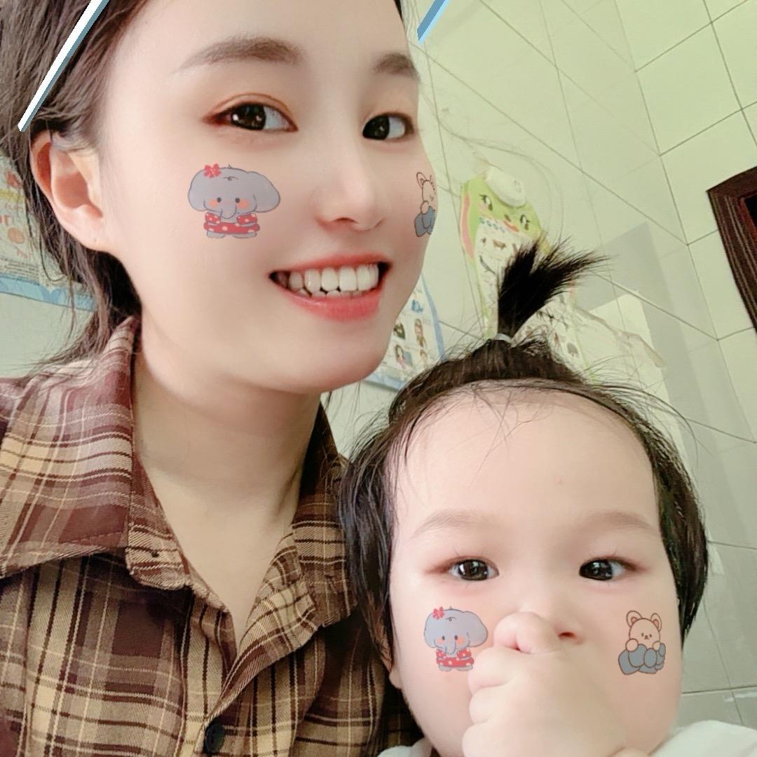做果饮茶，和做演出的小王呀！
