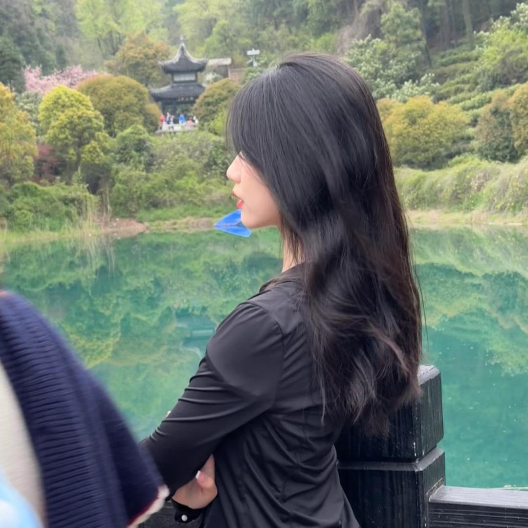 绿春房纵商贸有限公司小久垂直号