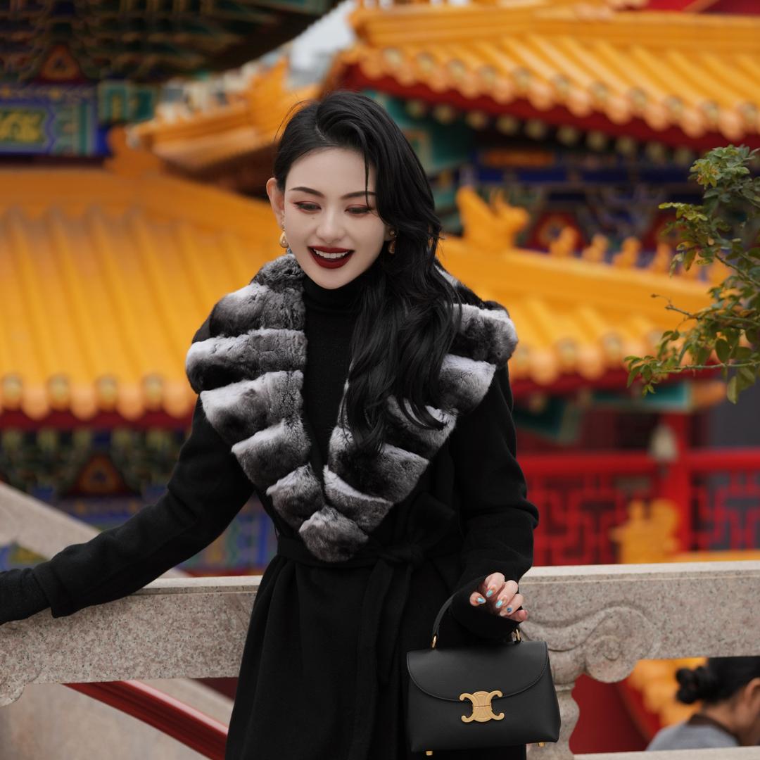 黄岛500平高端女装店（老板娘）