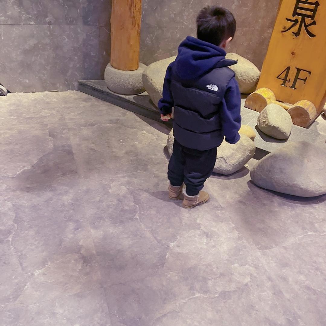小韩潮流的店