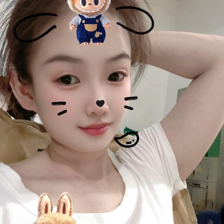 阳光下的小太阳