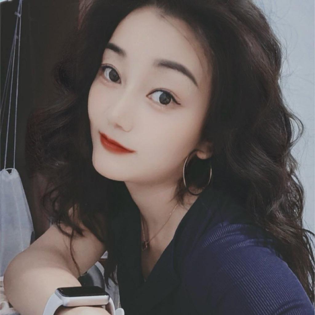 阿  英
