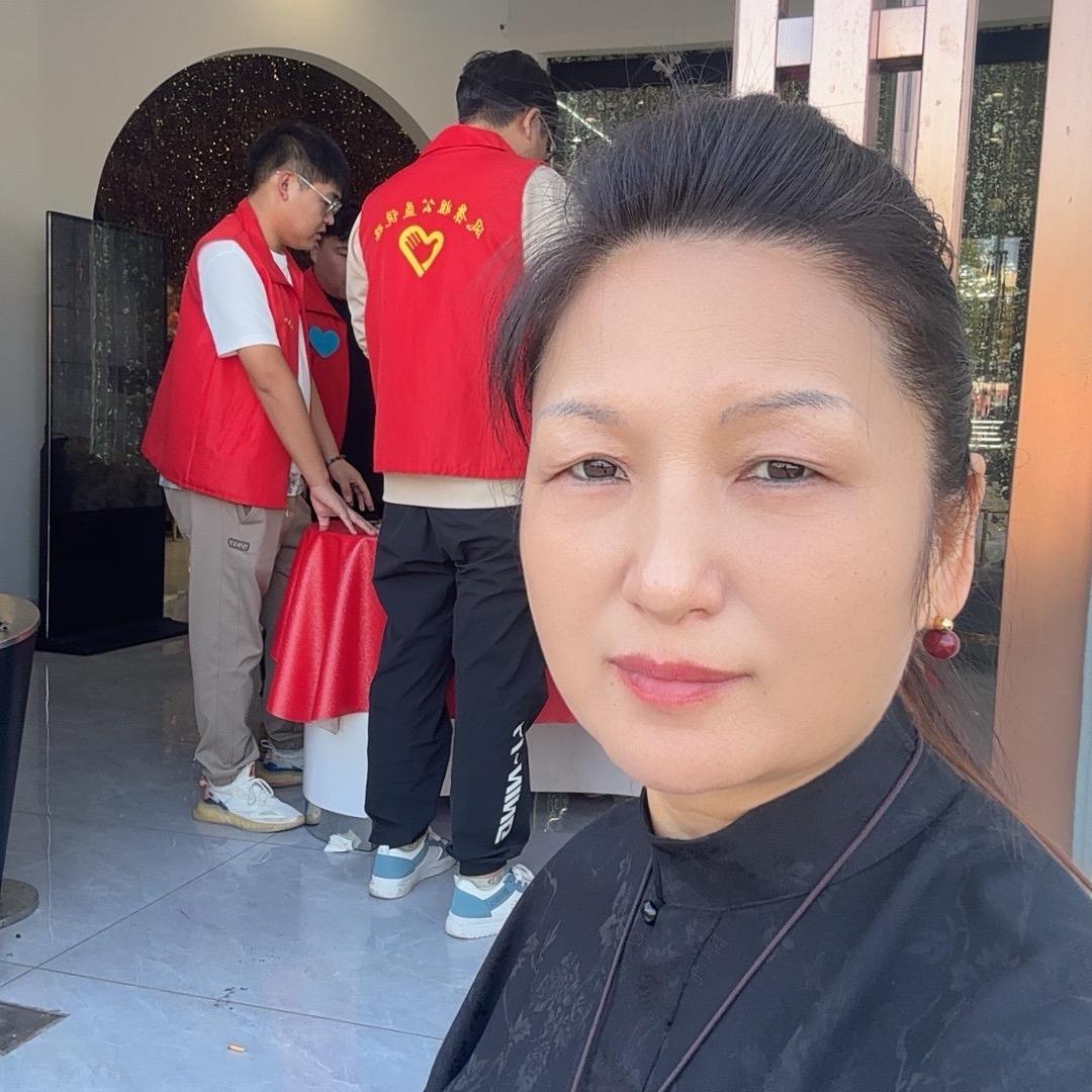 西石碑村书记—葛玉红