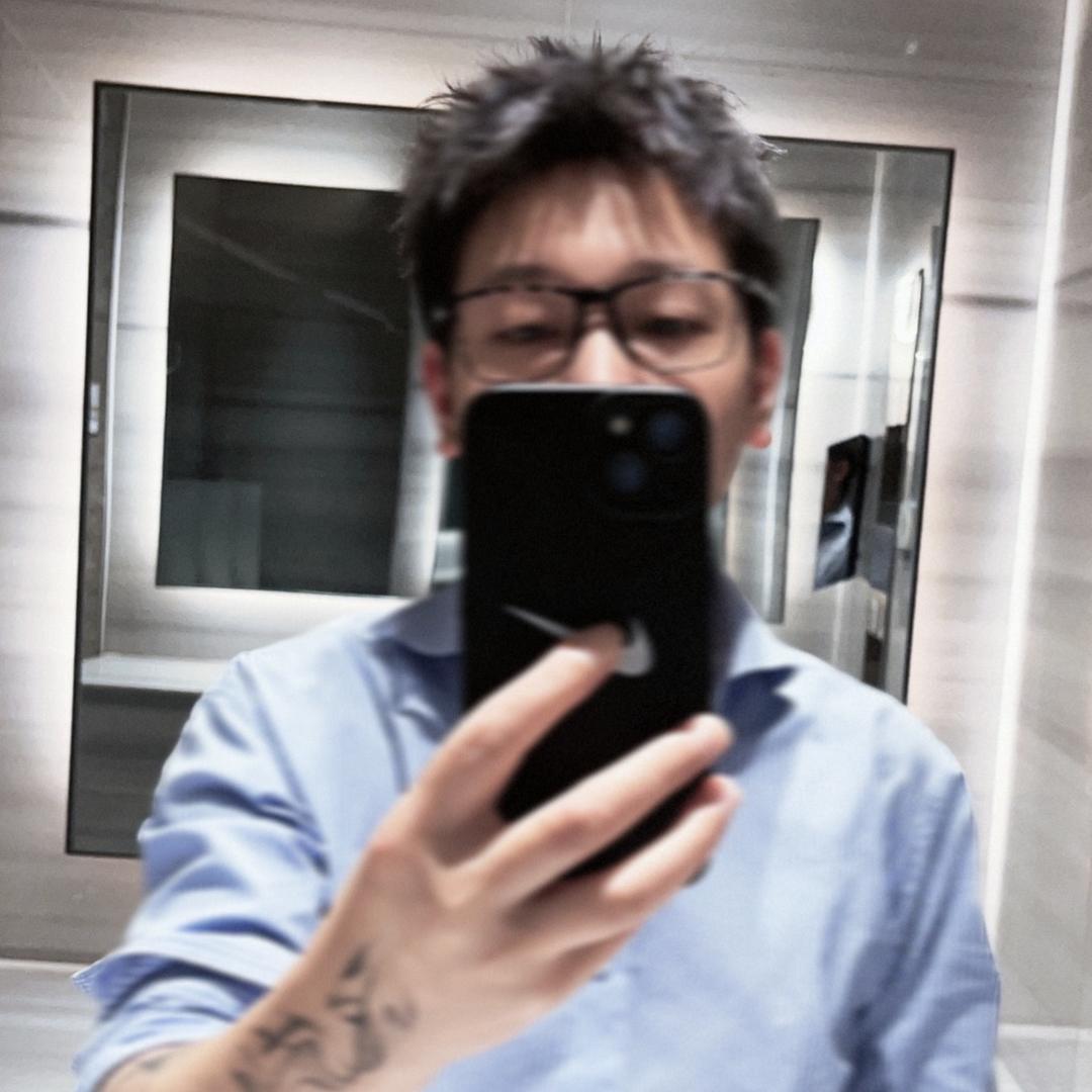 荣耀男士理发馆（龙湖MOCO店）