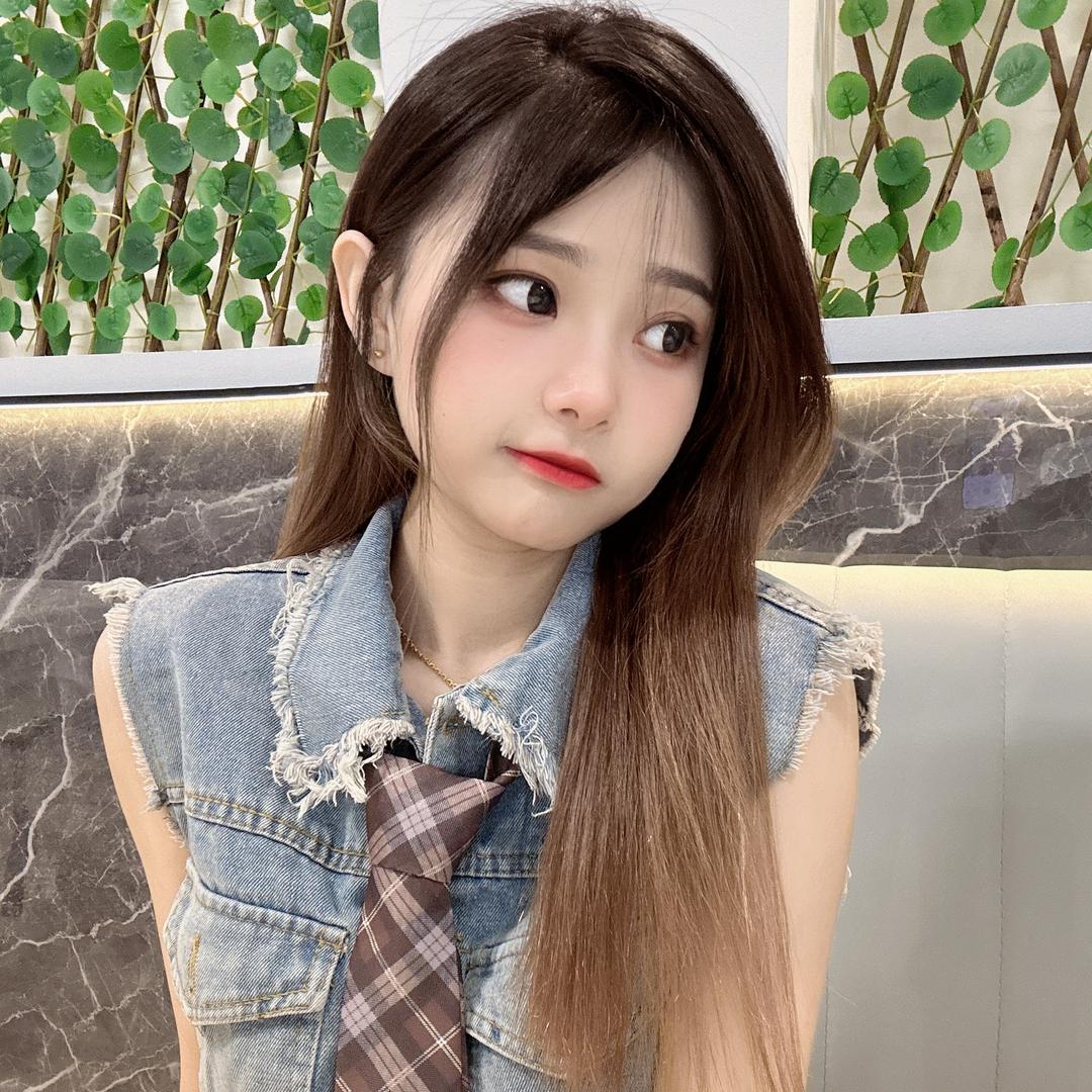 艾薇