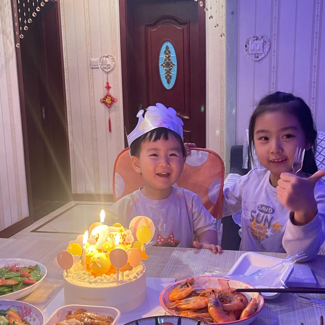 两个小棉袄的爸（互动必回）