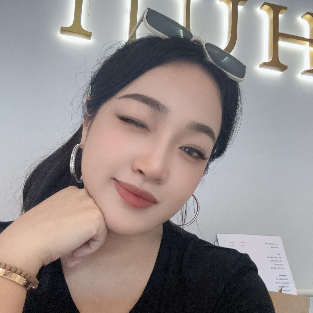 爱护肤的Mona🧡