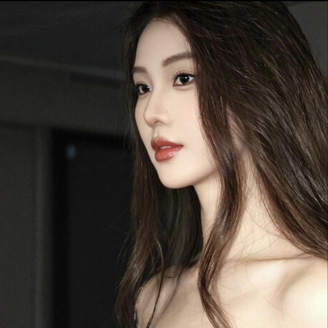 美岈