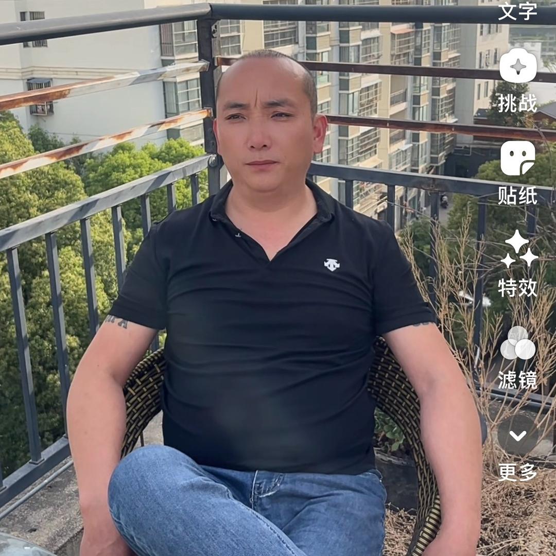 梁虎（败在婚姻上的男人）