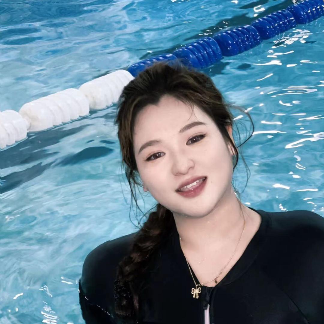 云上游泳教练～大白