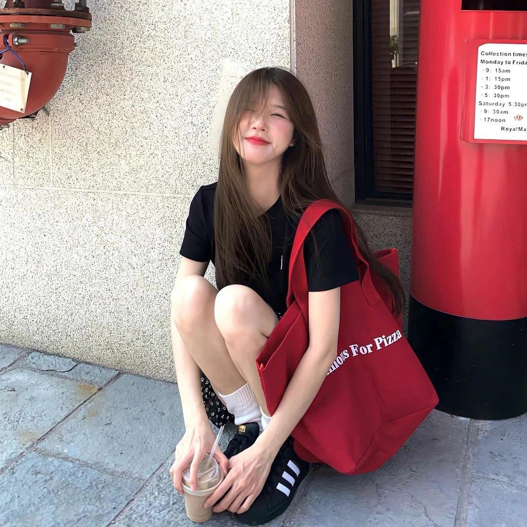 一朵小白云~