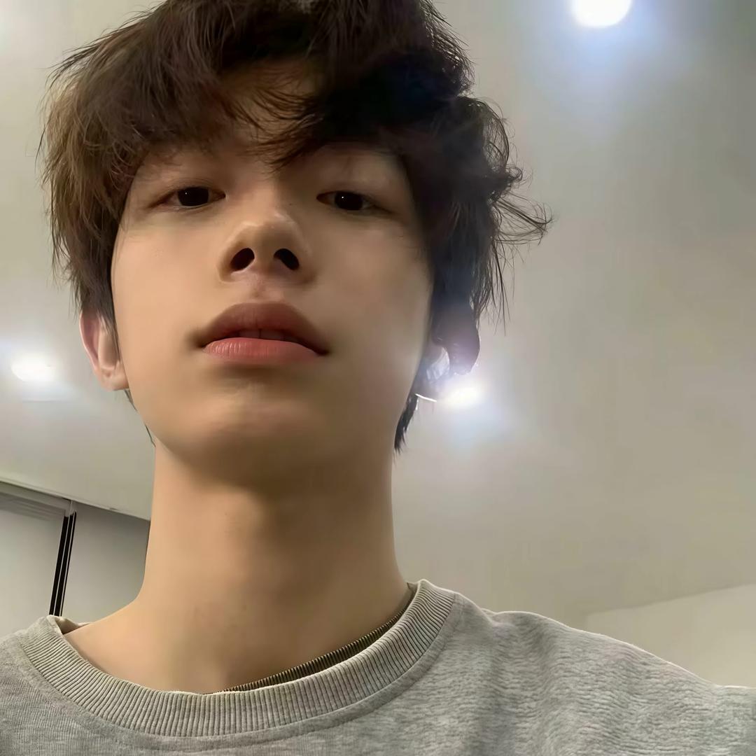 涧