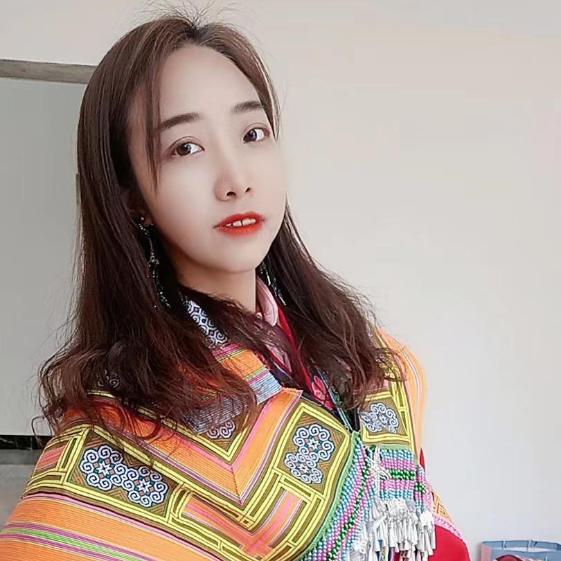 小丽。
