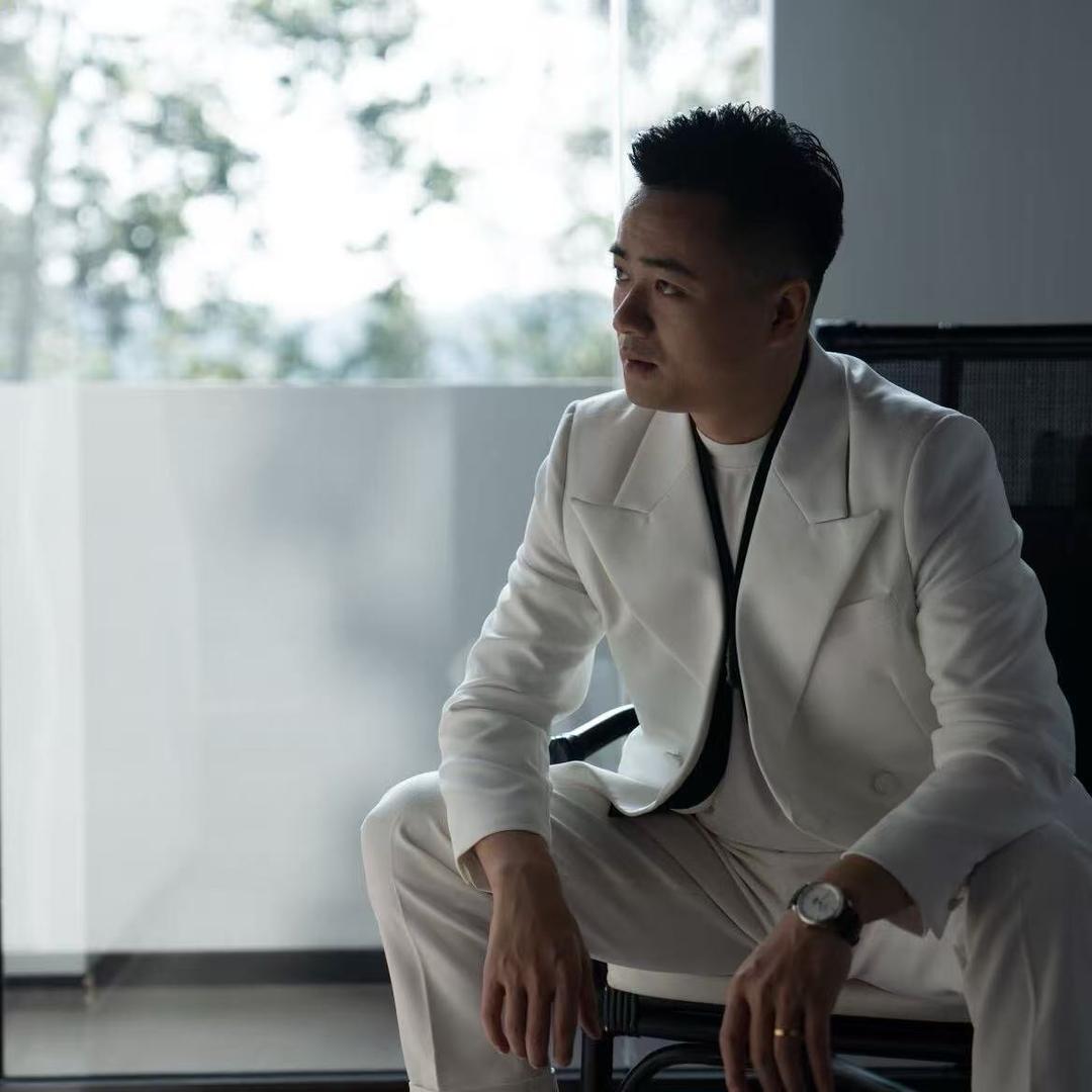 强先生汉傲百货商行