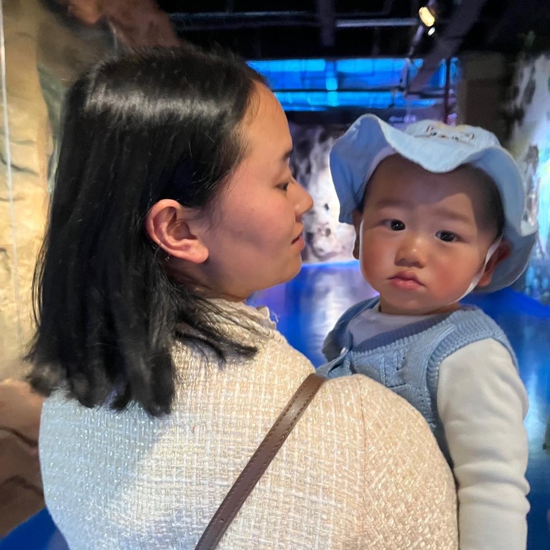 暻屹麻麻