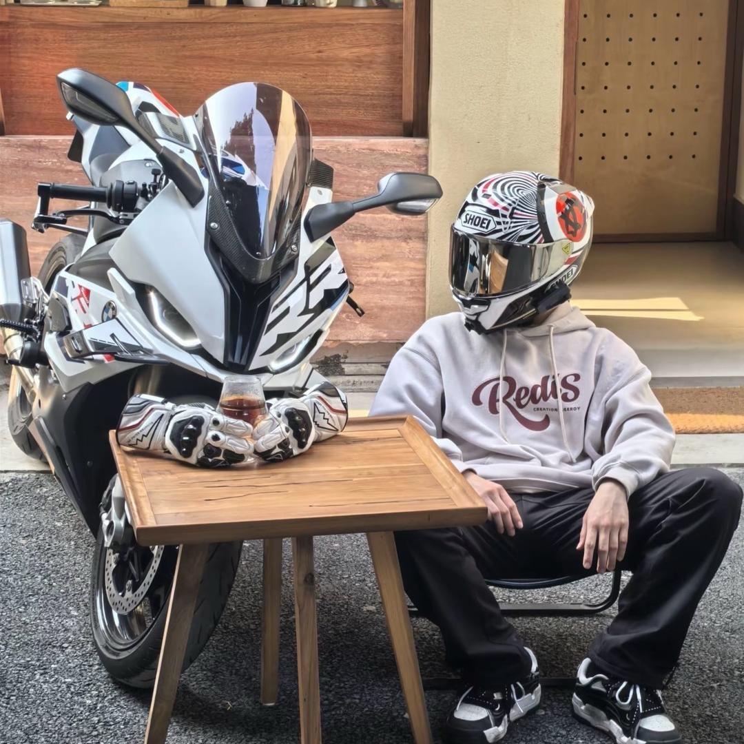 智博、