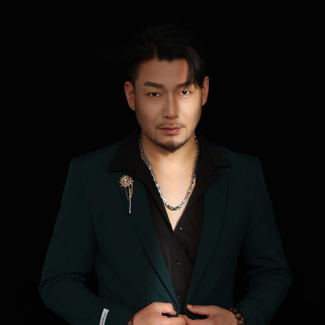 徐尊