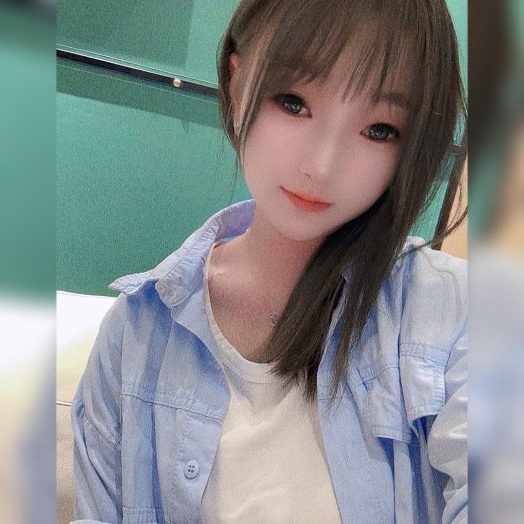 我是小月月吖💕