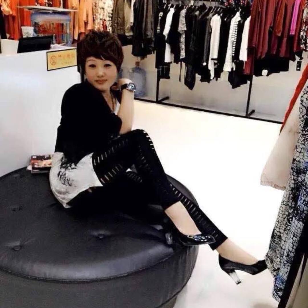 丑小丫本人橱窗里东西自选