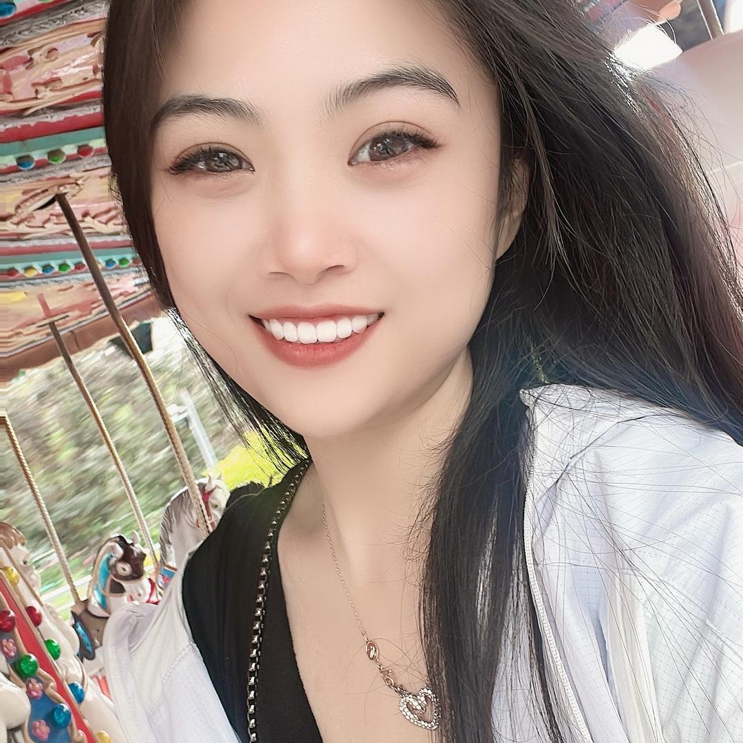 胡文文
