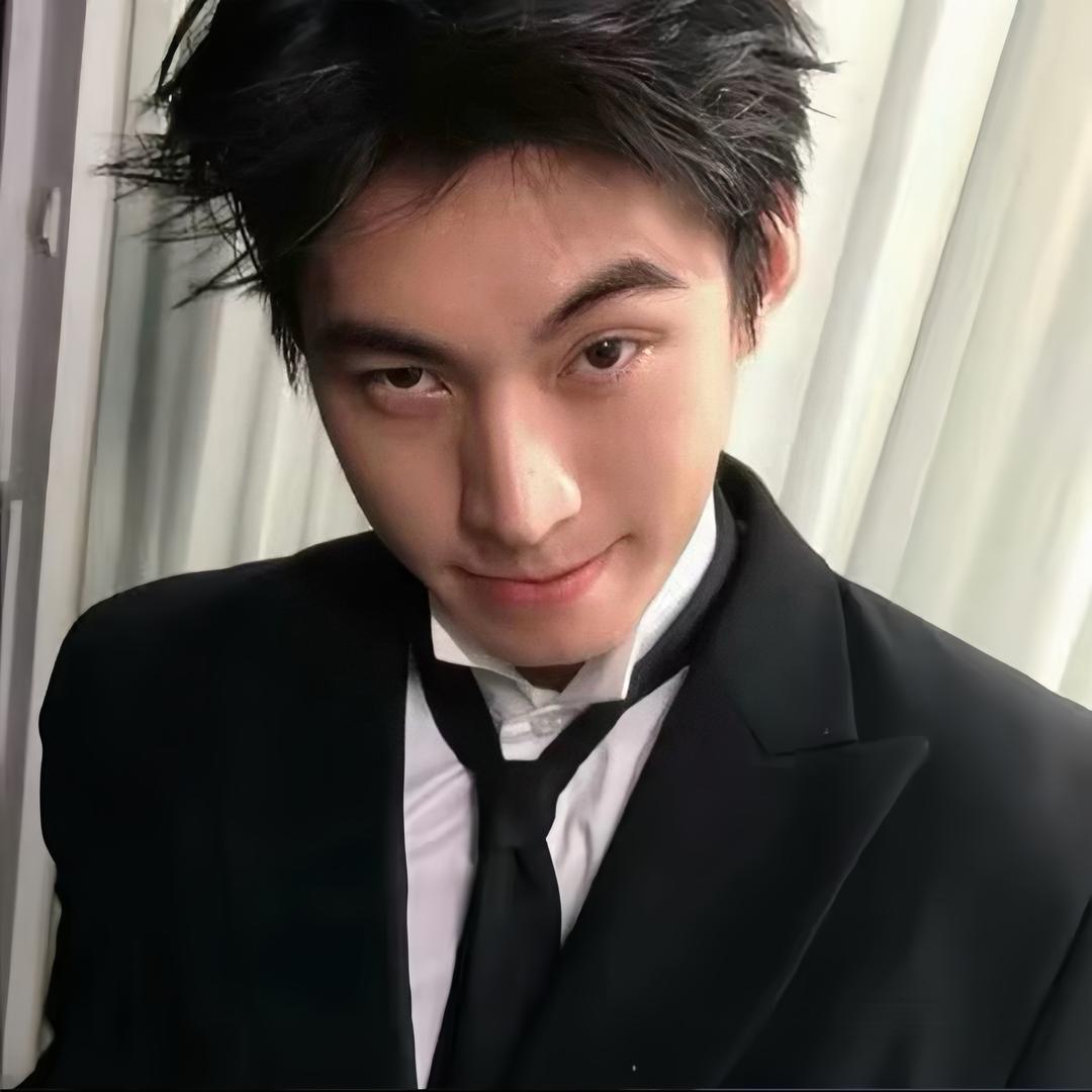 应喻坤