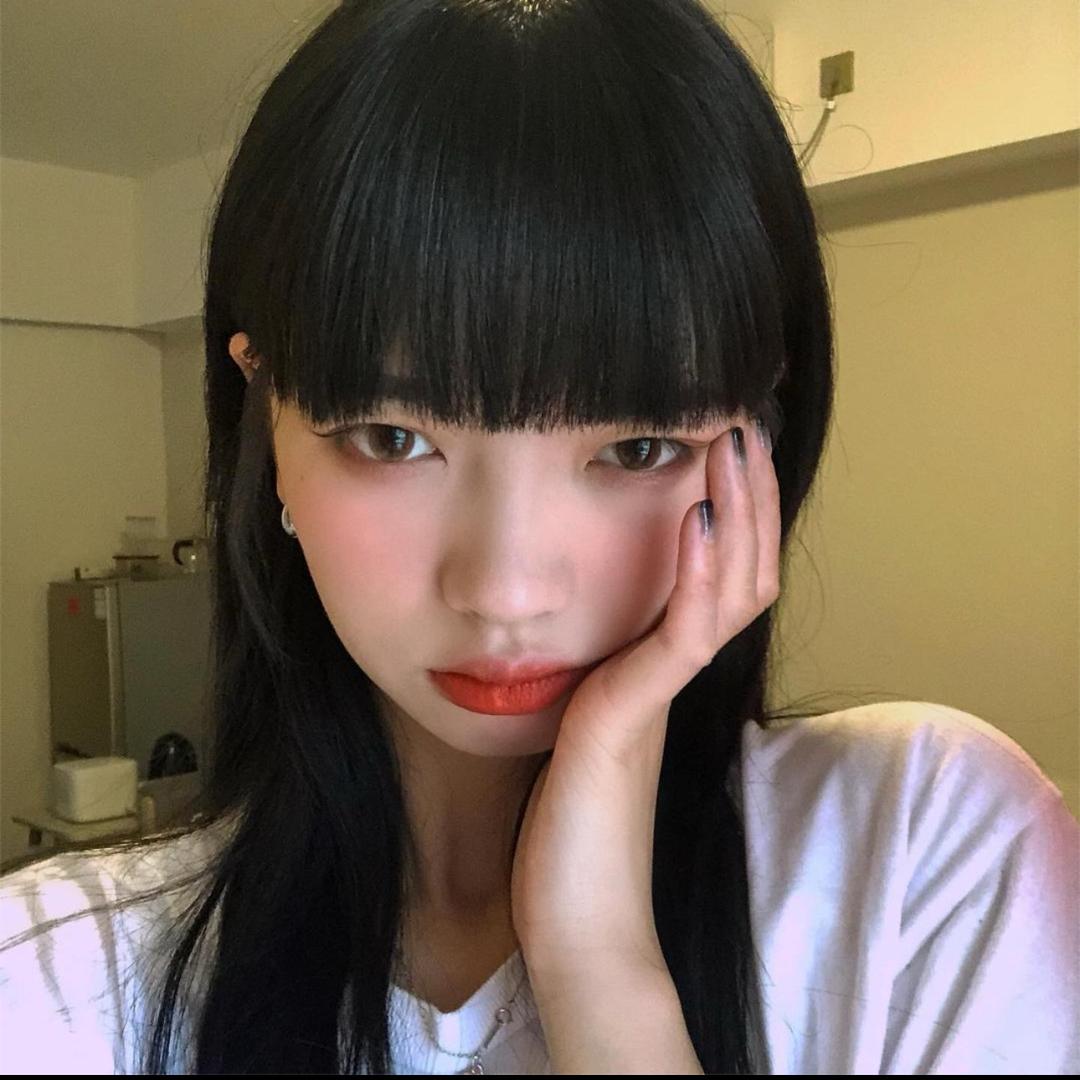 我是秋秋呀-每日穿搭