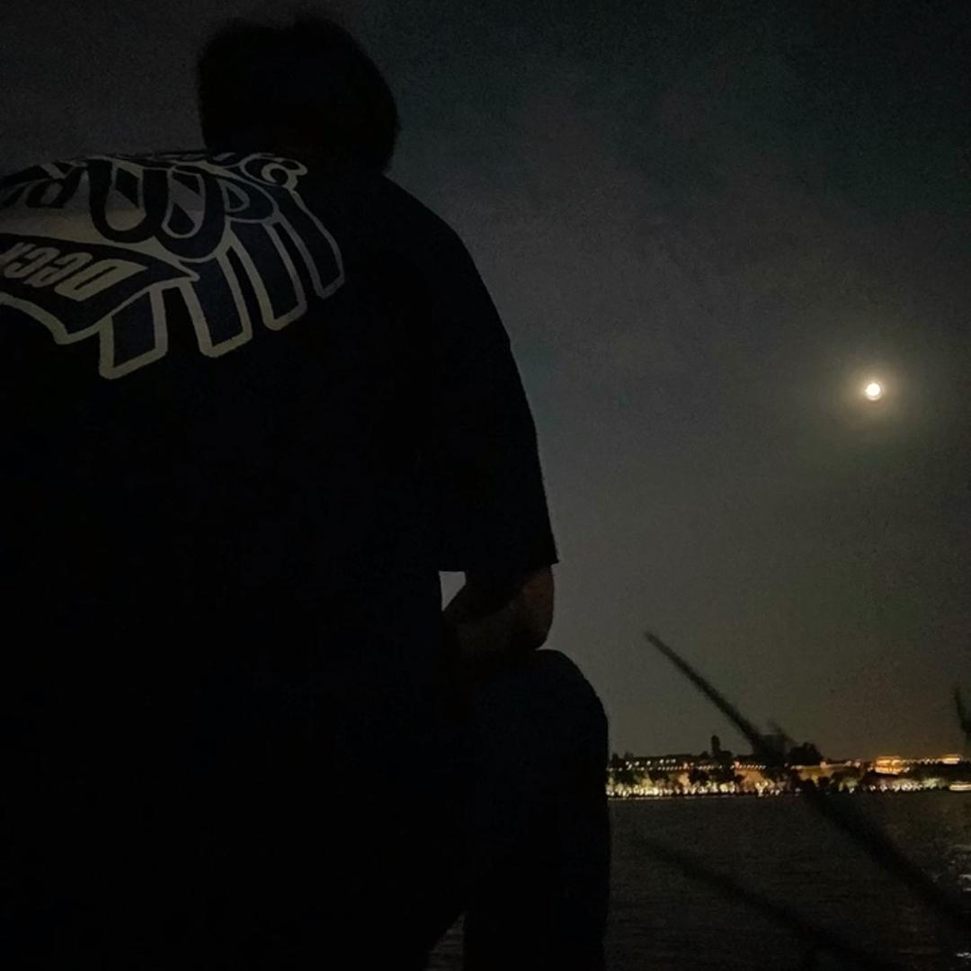 贪睡超人.