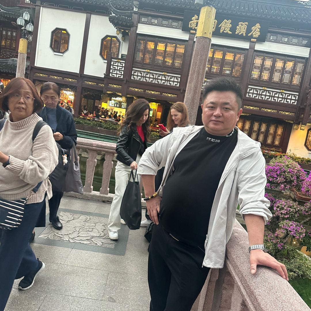 嘉兴伟创制衣厂