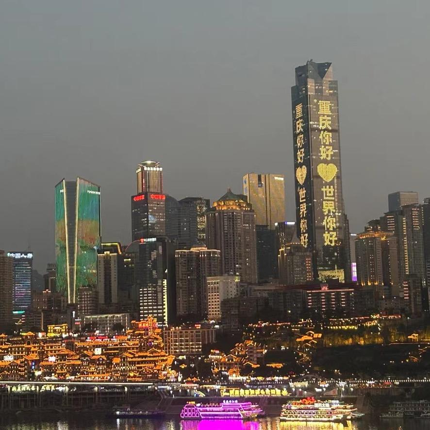 贺贺爱吃香菜🐠