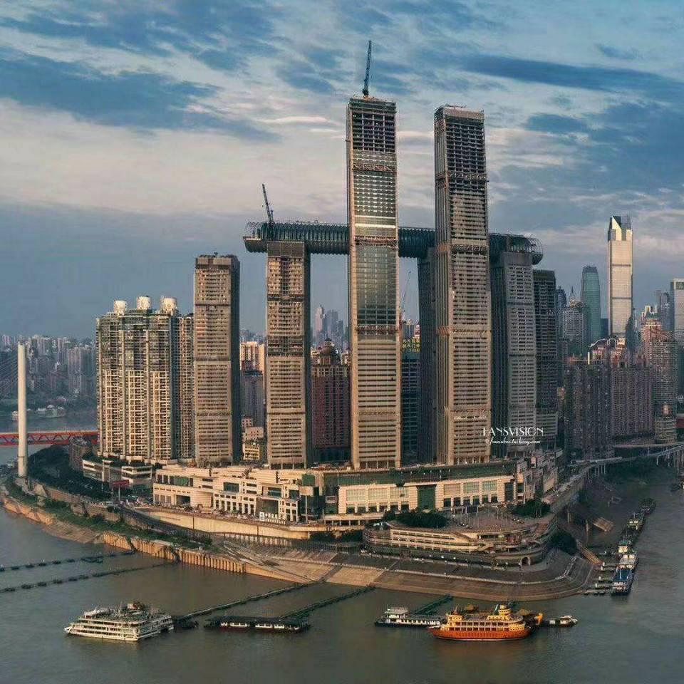 老梁