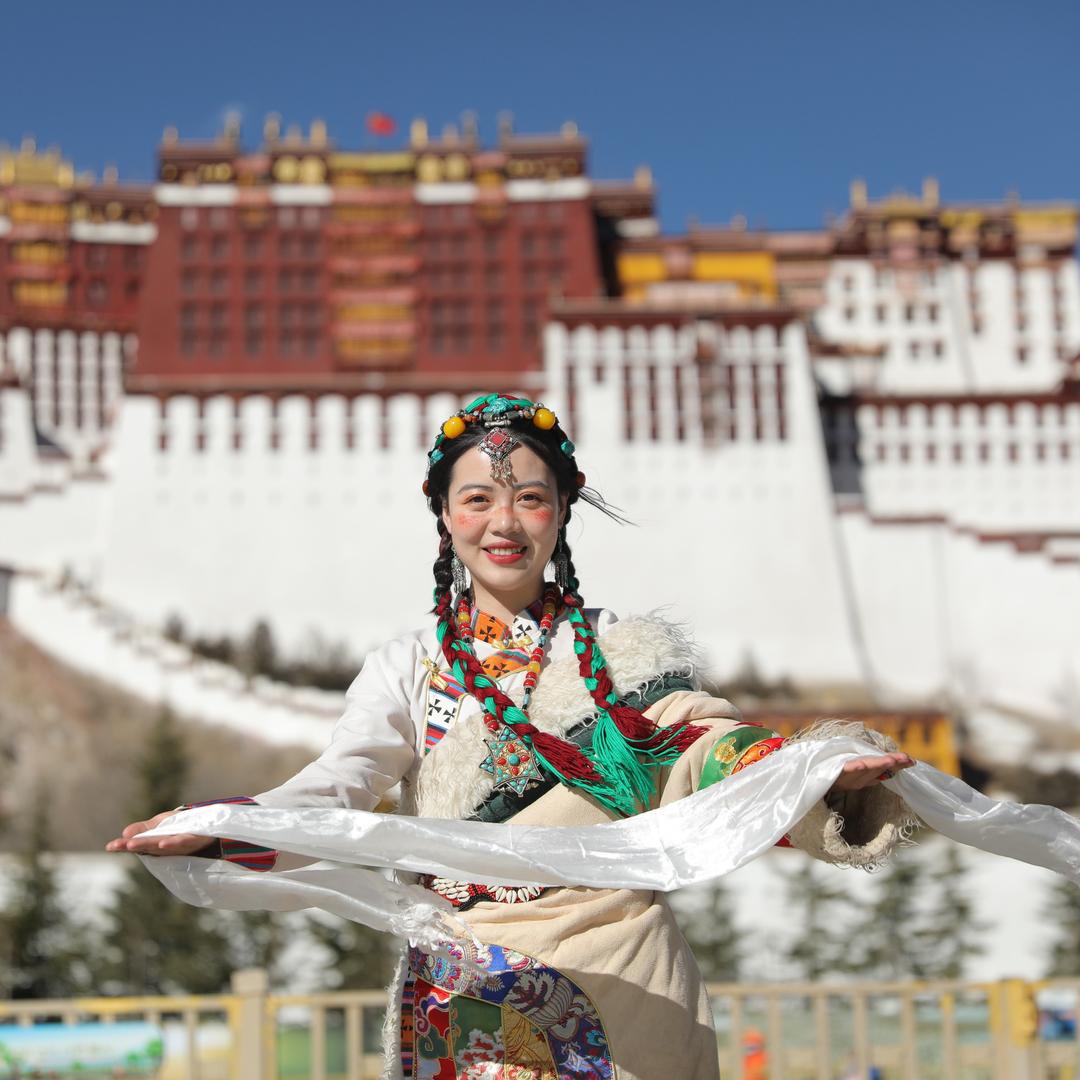 富顺宴喜天地-销售邹邹💗