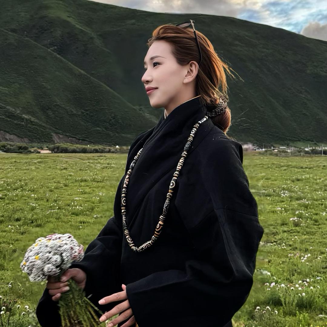 贡措🥀