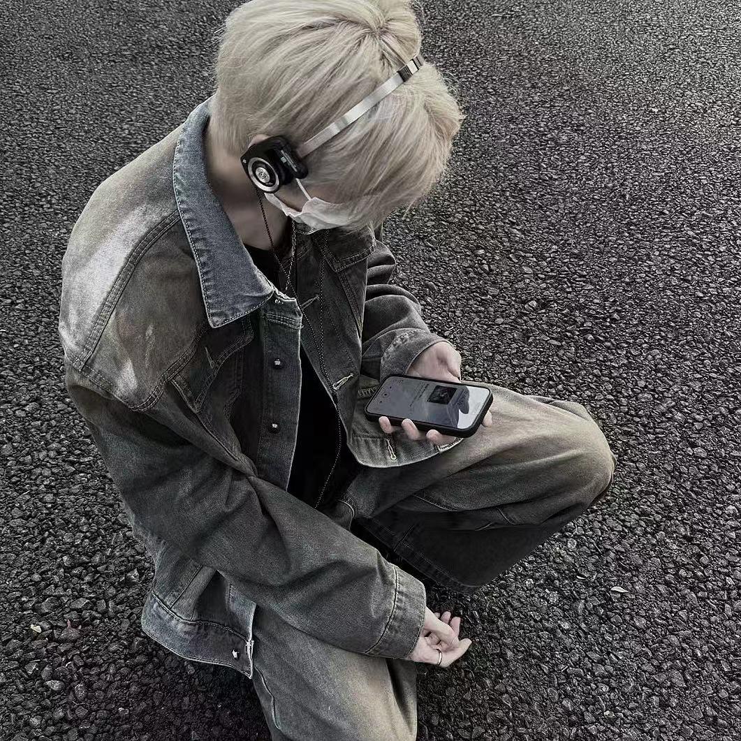 隐藏