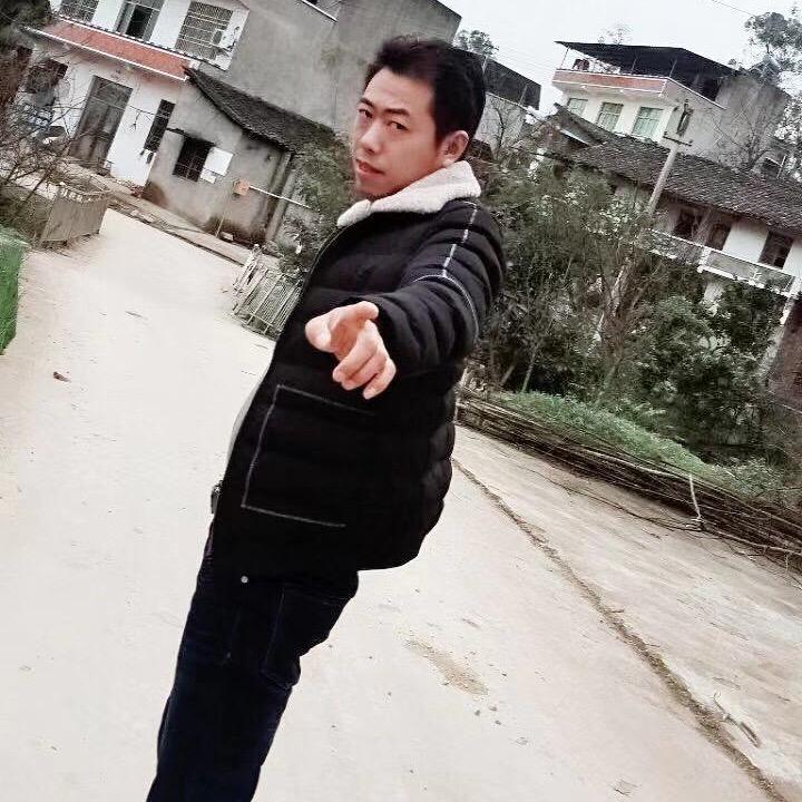 尘红