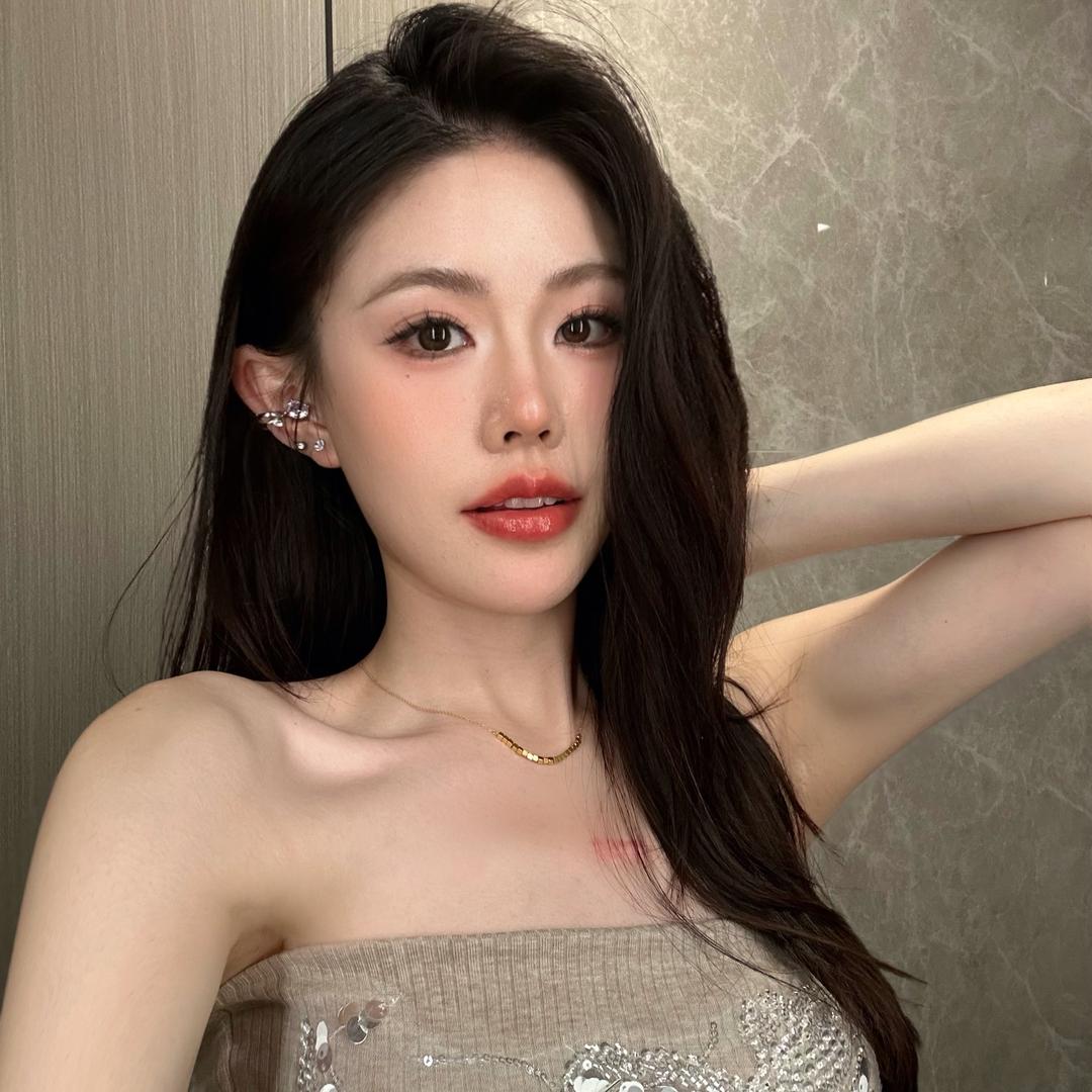 吴倩倩🏩