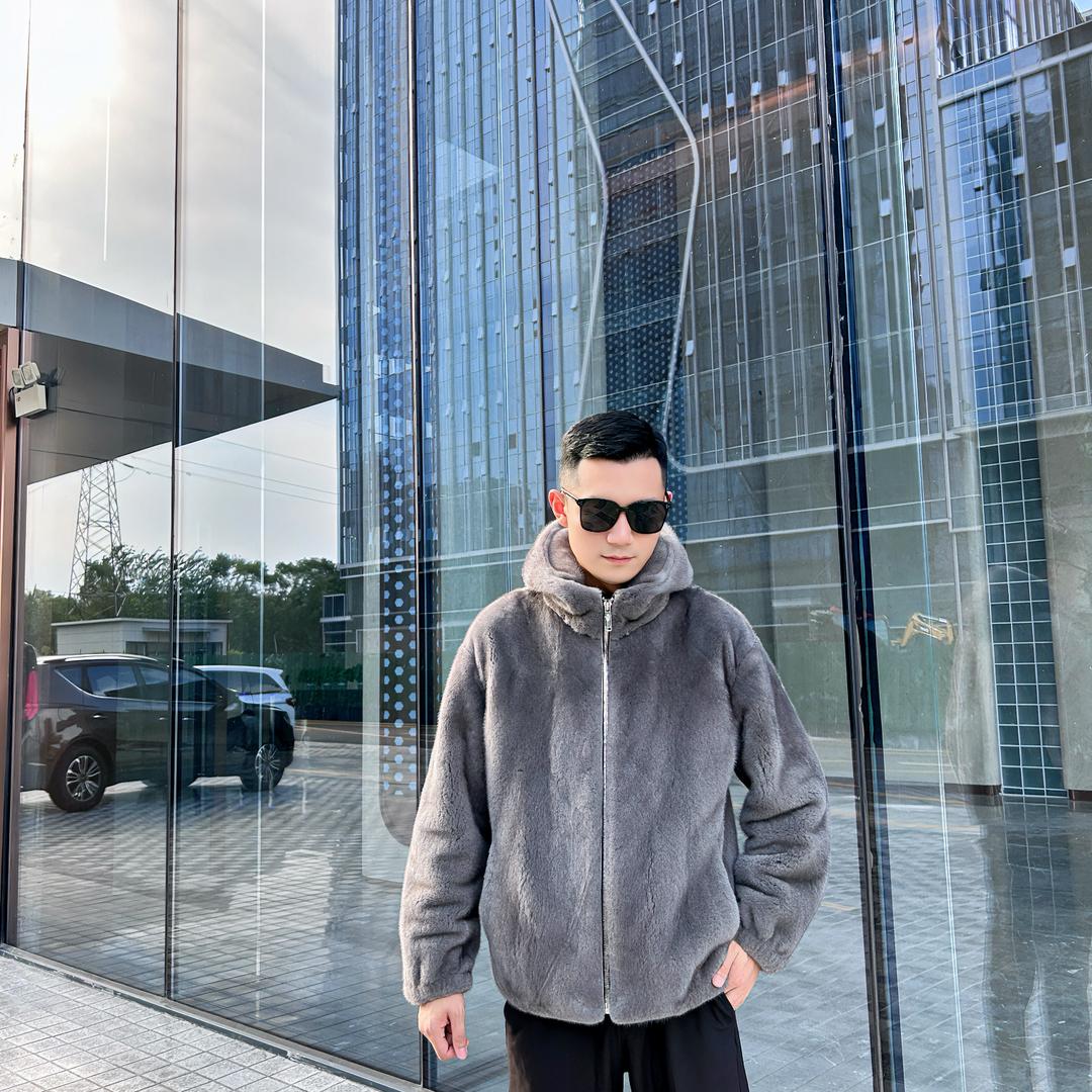 煜衡皮草鑫隆服饰