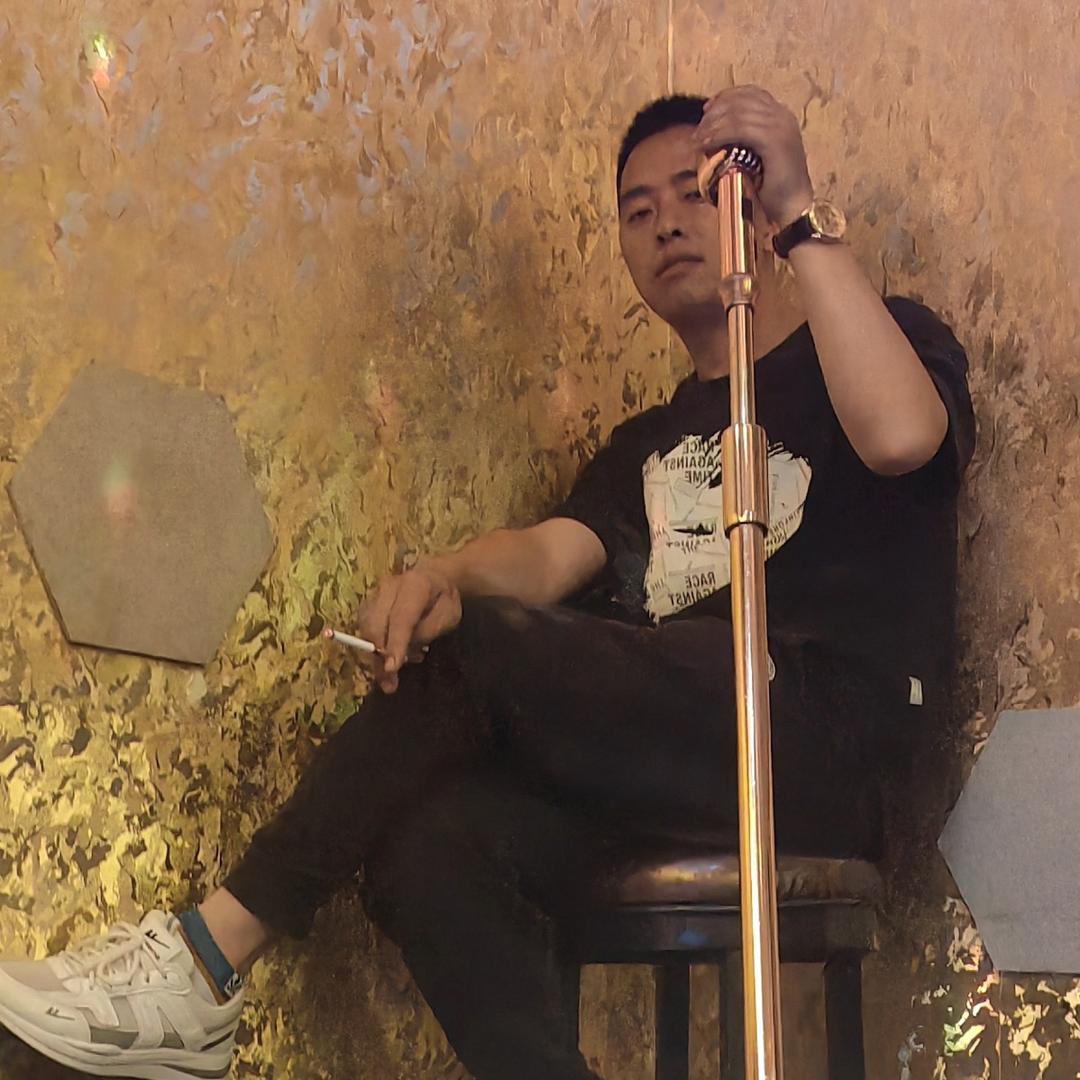 二哥（专业氟碳漆团队）