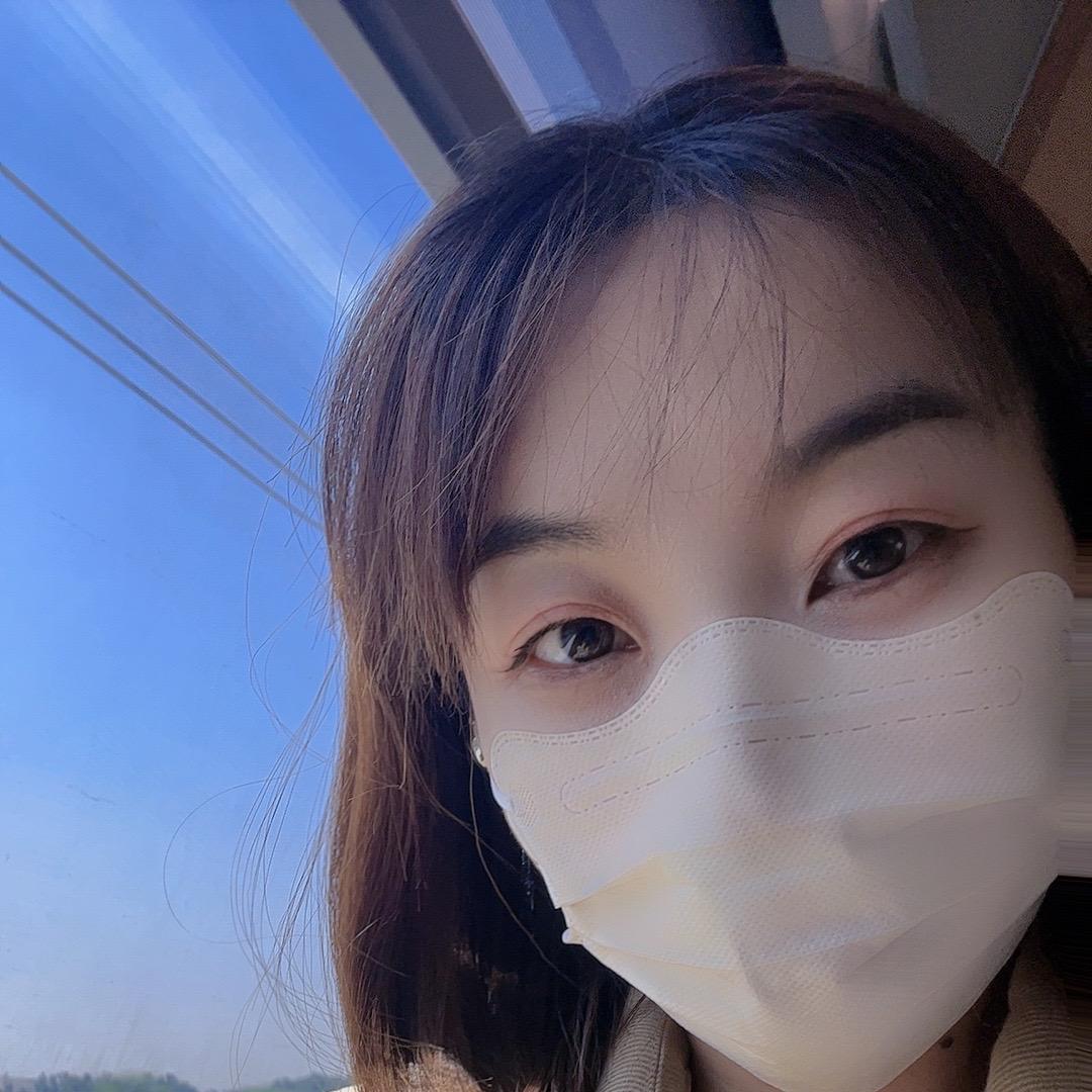 播播间飘比心兔🐰得魔术