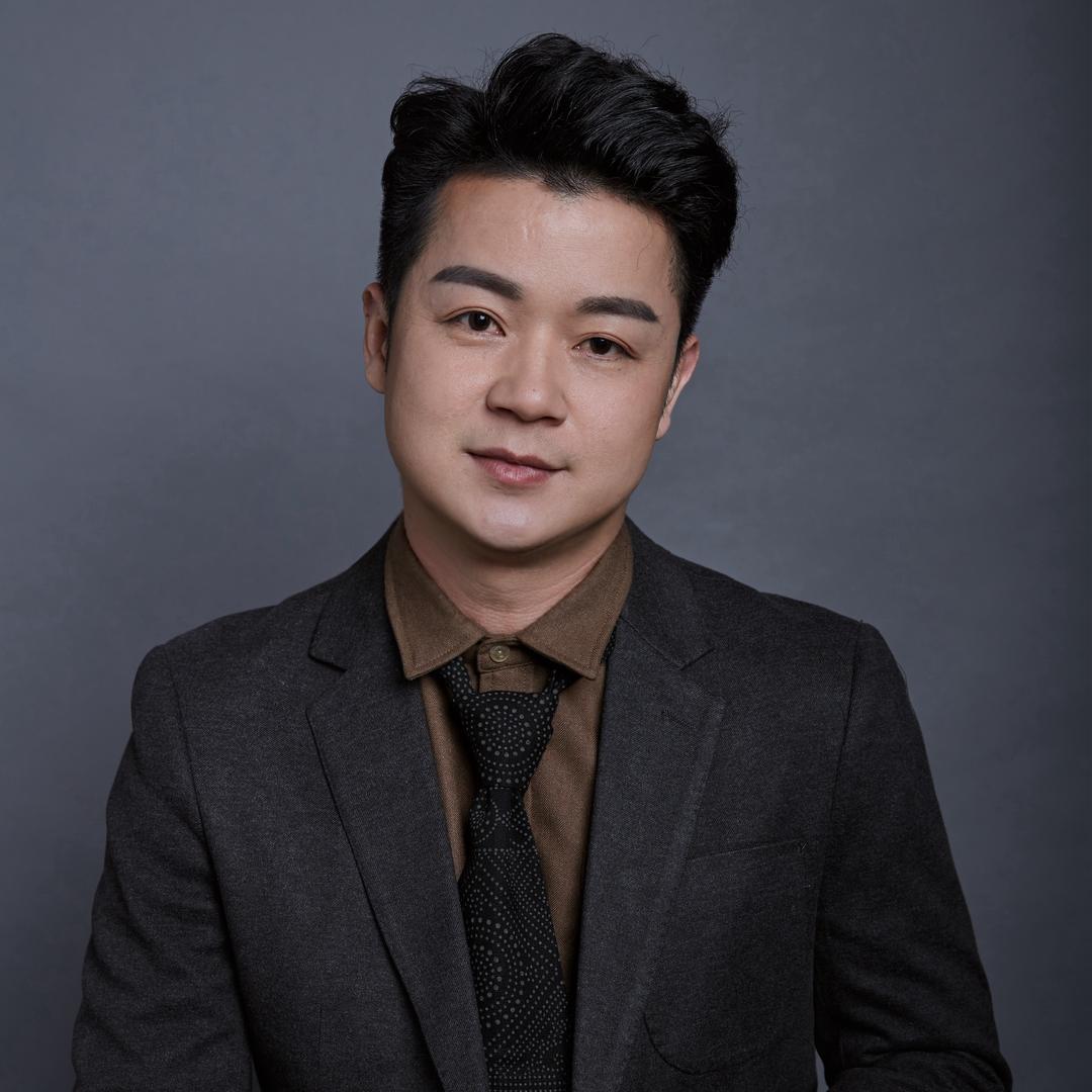 陈炫龙本人曙光热烫