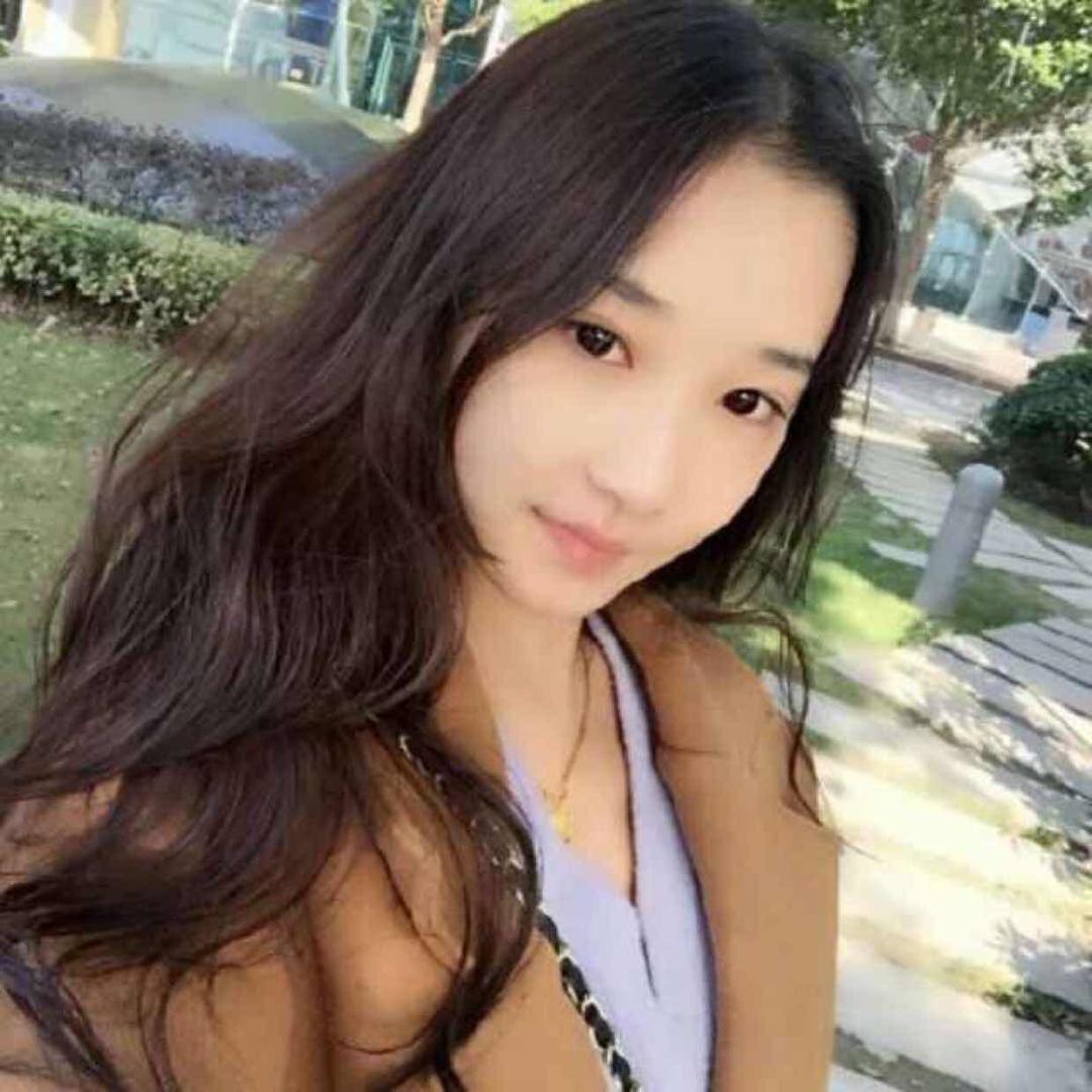 王小姐的服装吖