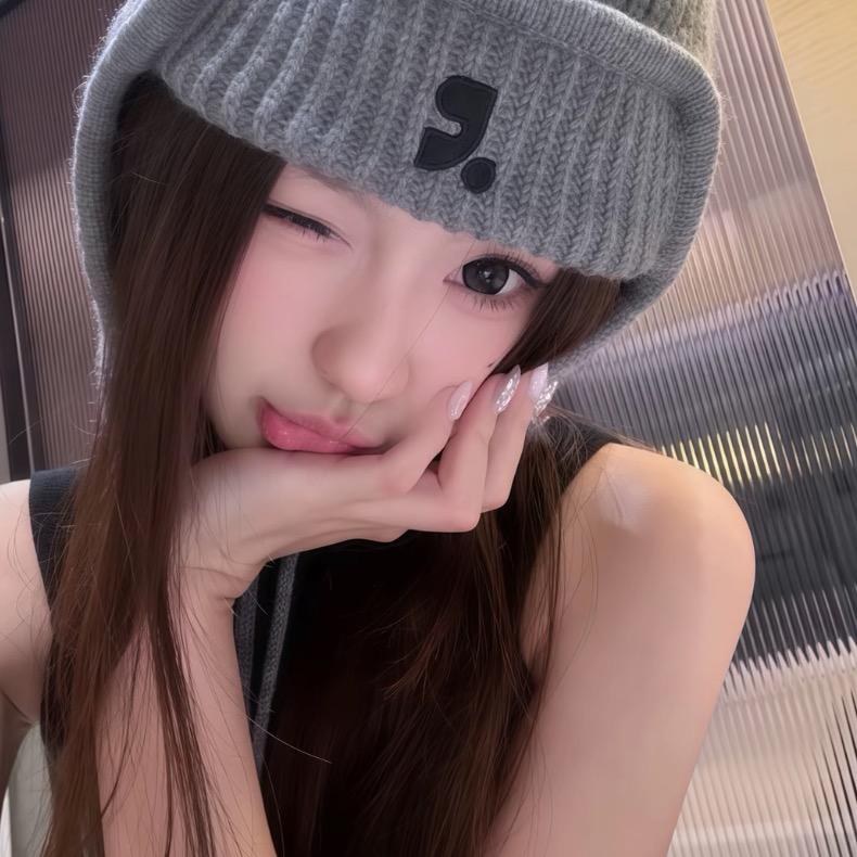一只鱼.^