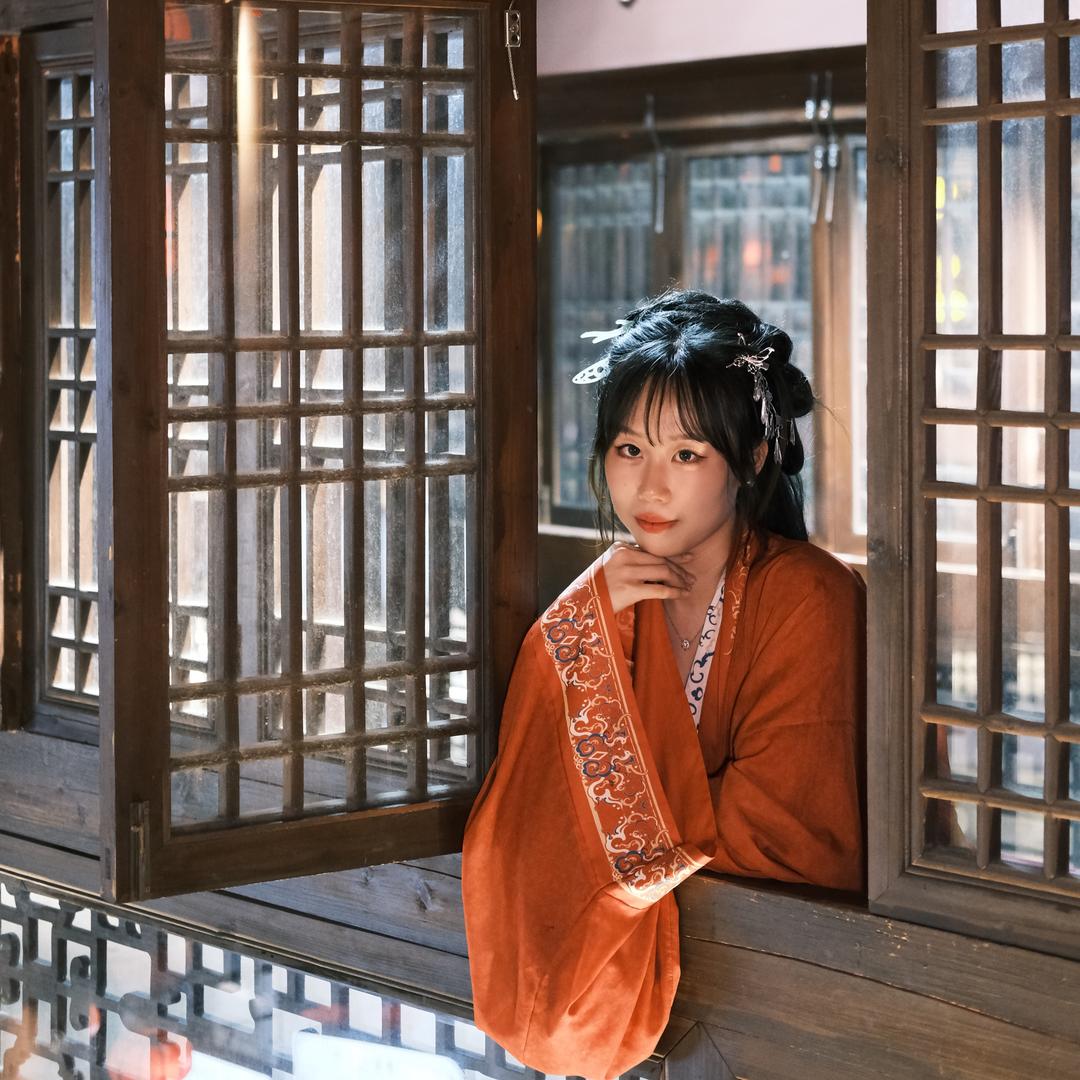 小灰惠慧挥